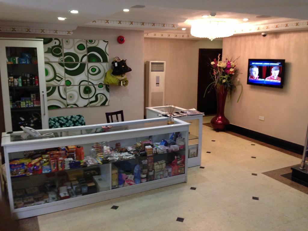 Grandbee Suites Ikeja Εξωτερικό φωτογραφία