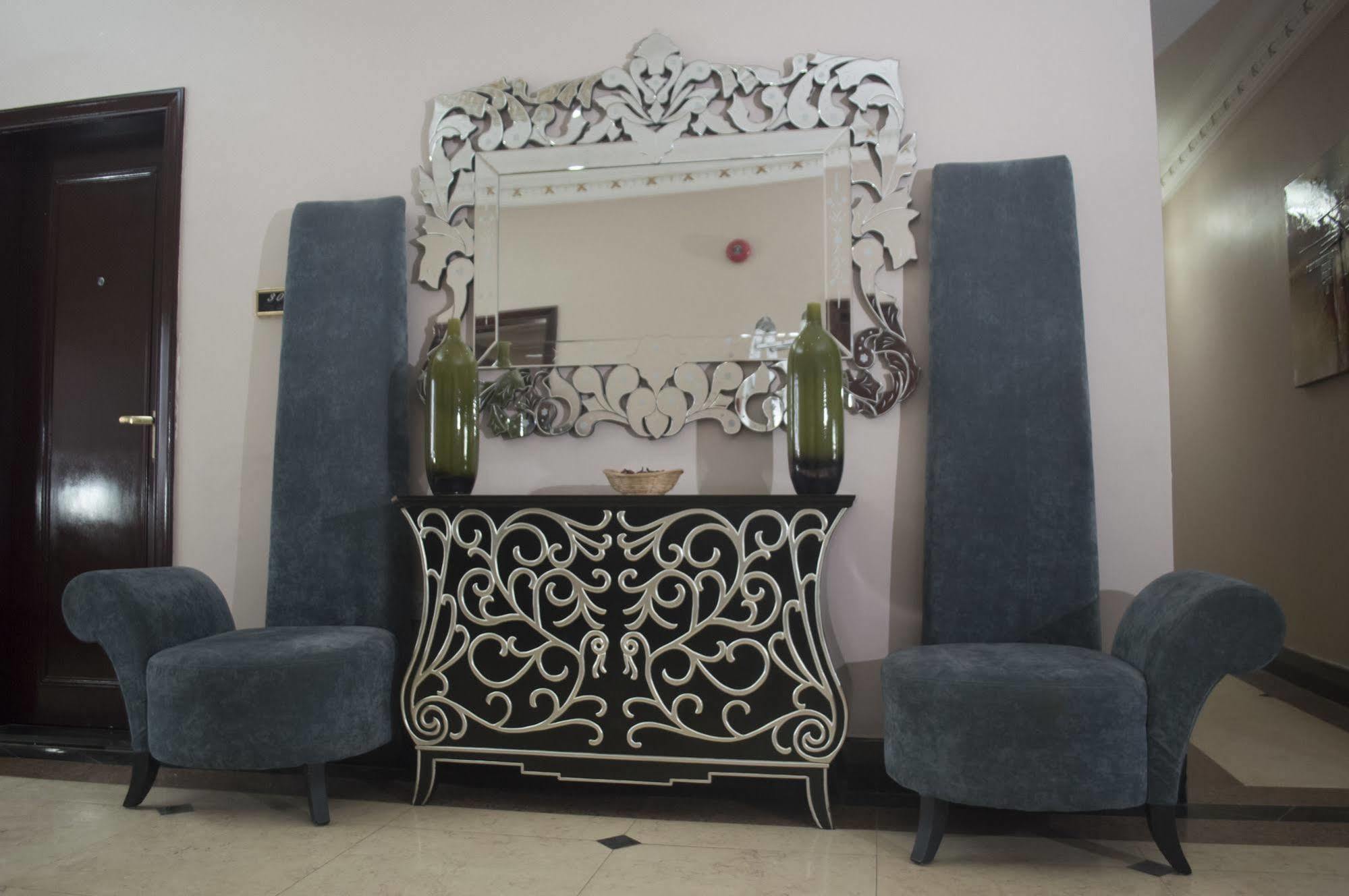 Grandbee Suites Ikeja Εξωτερικό φωτογραφία